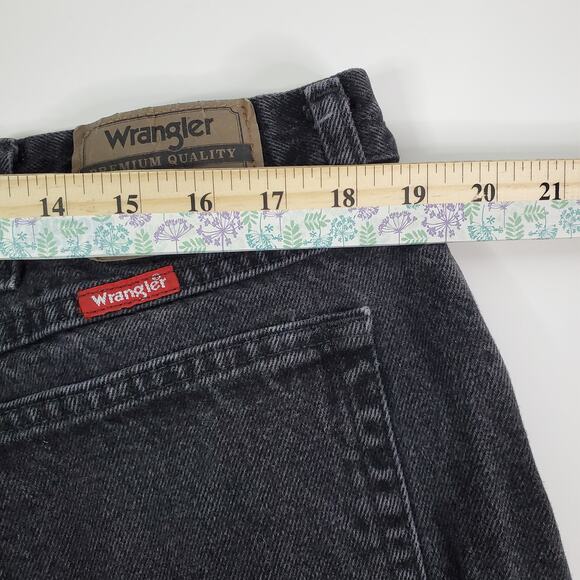 Wrangler relaxed fit mens 40x30 black faded jeans Suspender buttons - Picture 7 of 8